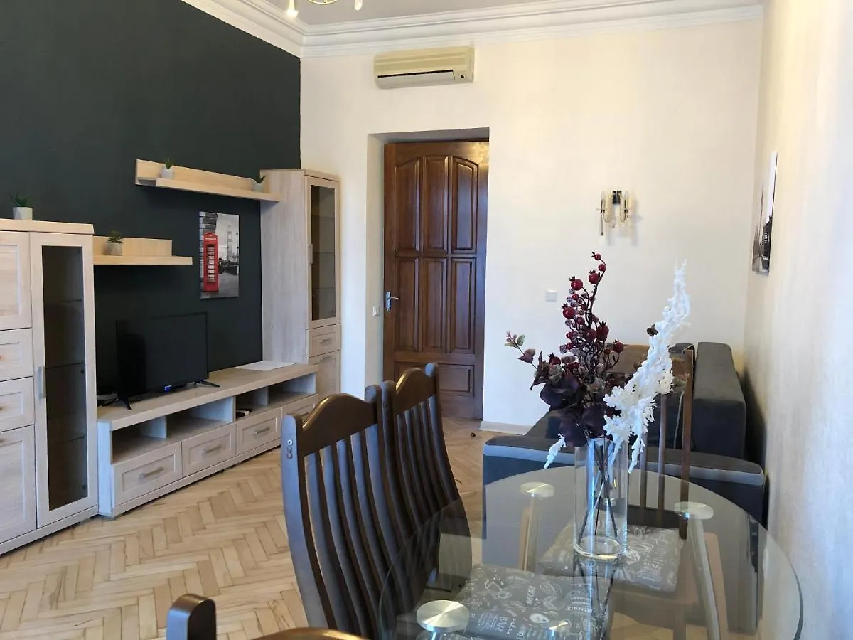 Freddies Apartment Kyiv